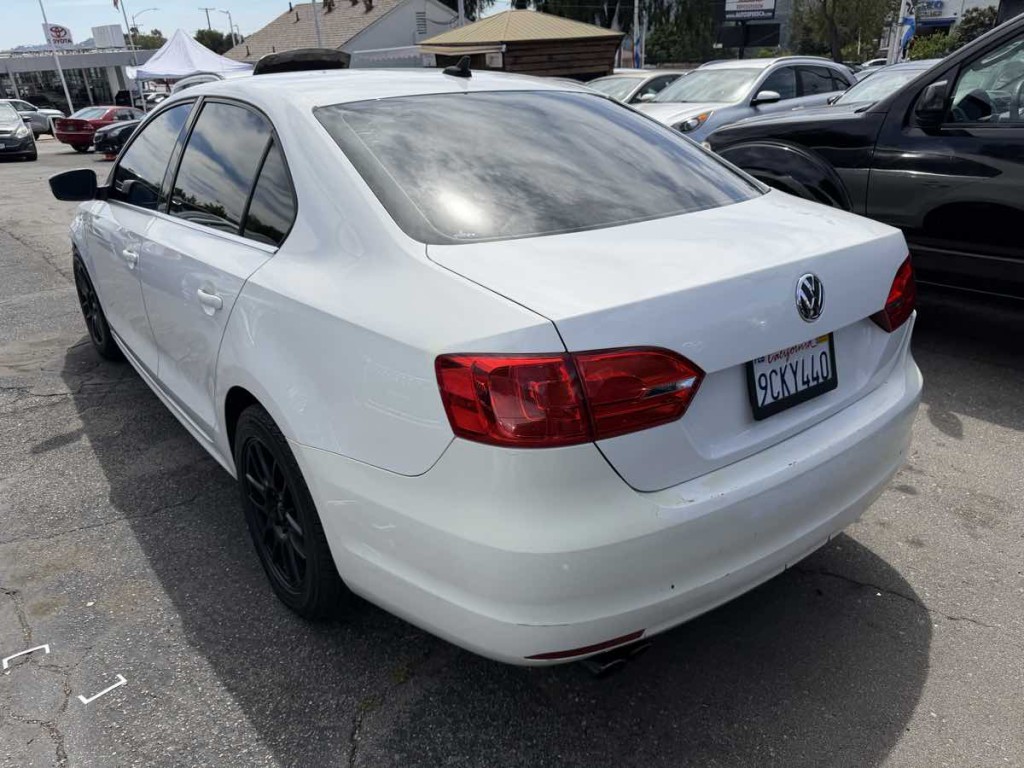 2014 Volkswagen Jetta Image 3