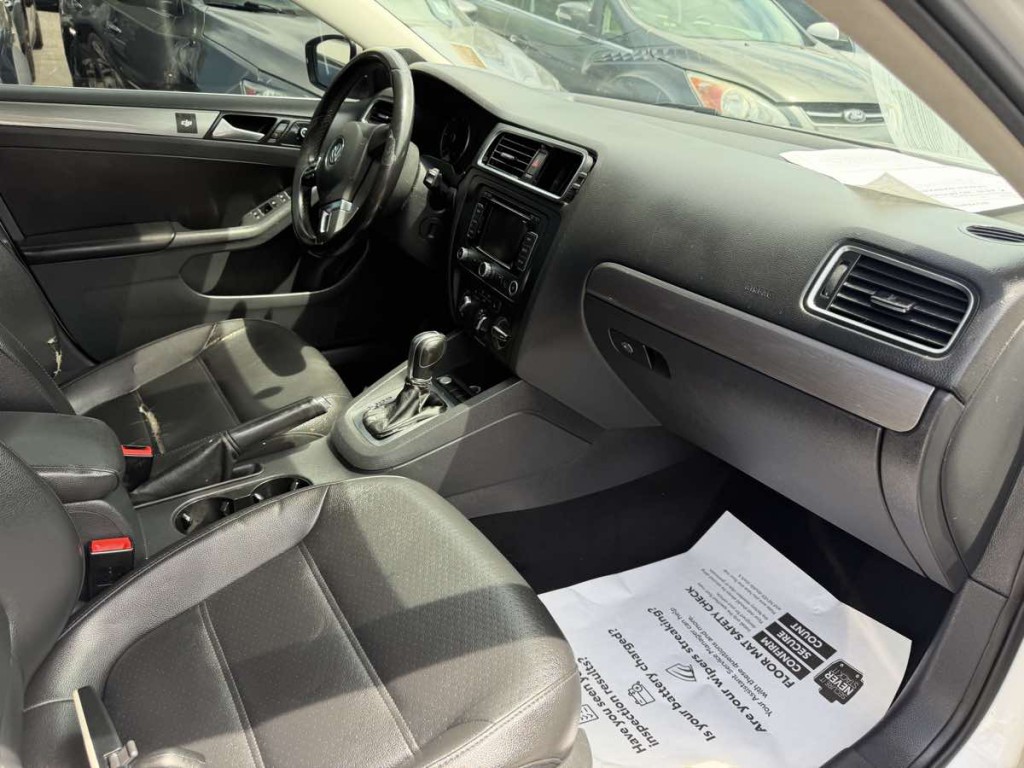 2014 Volkswagen Jetta Image 6