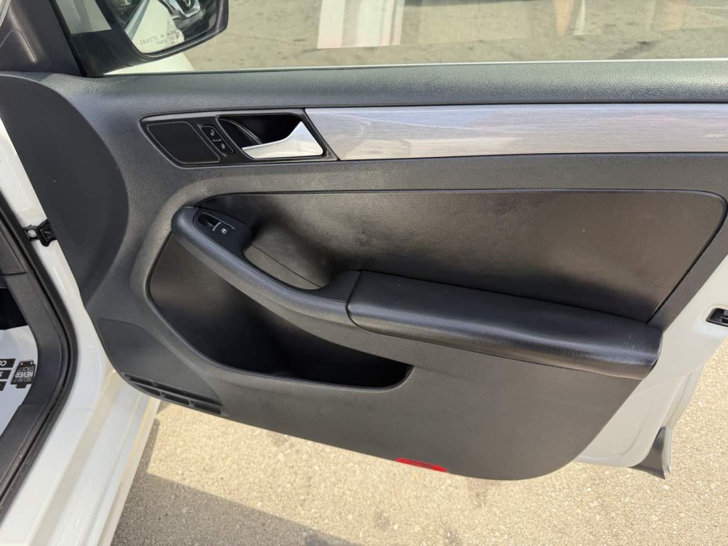 2014 Volkswagen Jetta Image 7