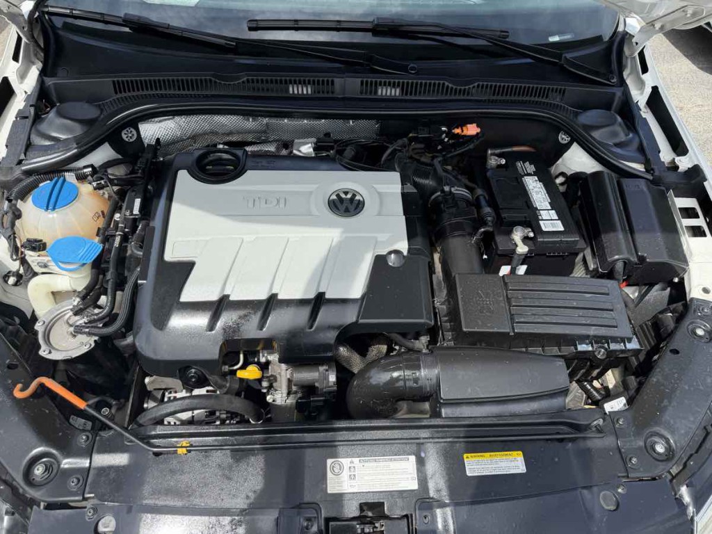 2014 Volkswagen Jetta Image 15