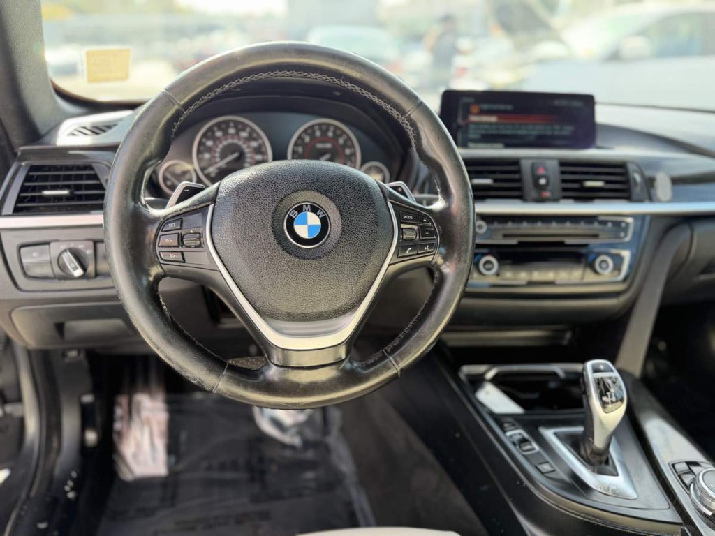 2017 BMW 4 Series Image 14