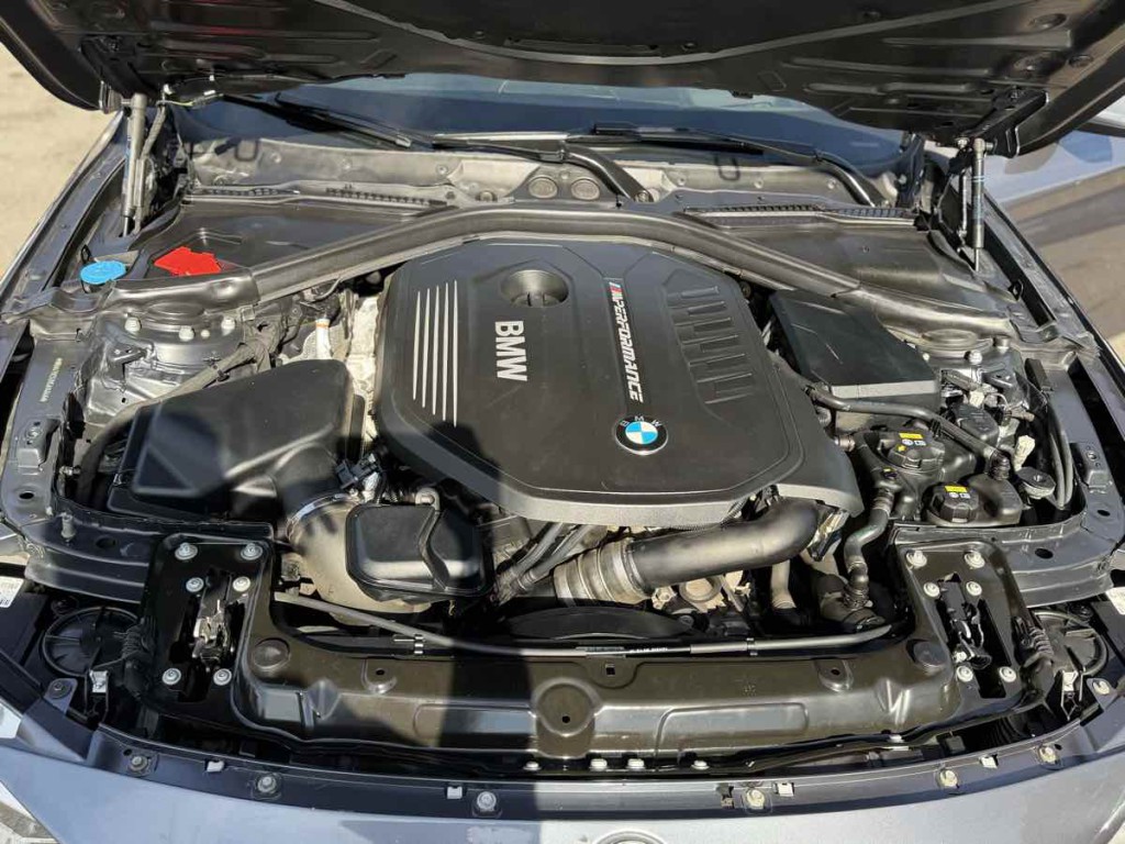 2017 BMW 4 Series Image 17