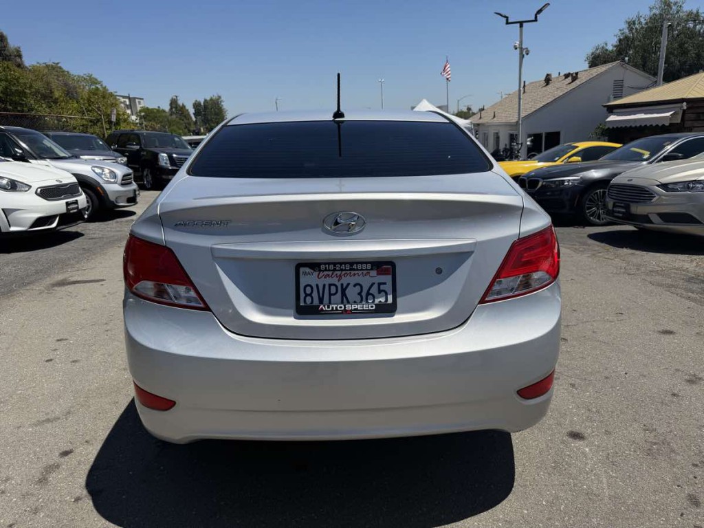 2017 Hyundai Accent Image 6