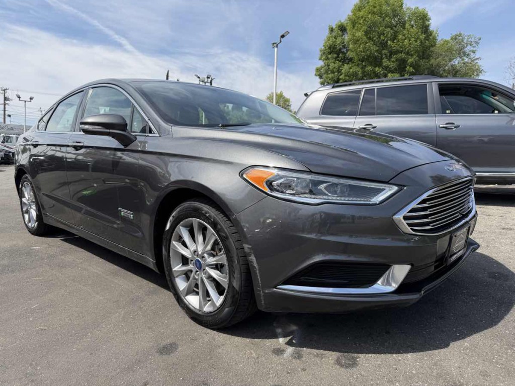 2018 Ford Fusion Image 1