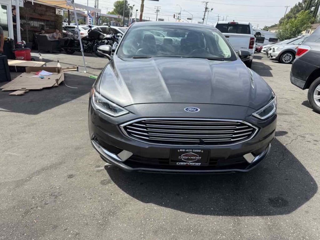 2018 Ford Fusion Image 2