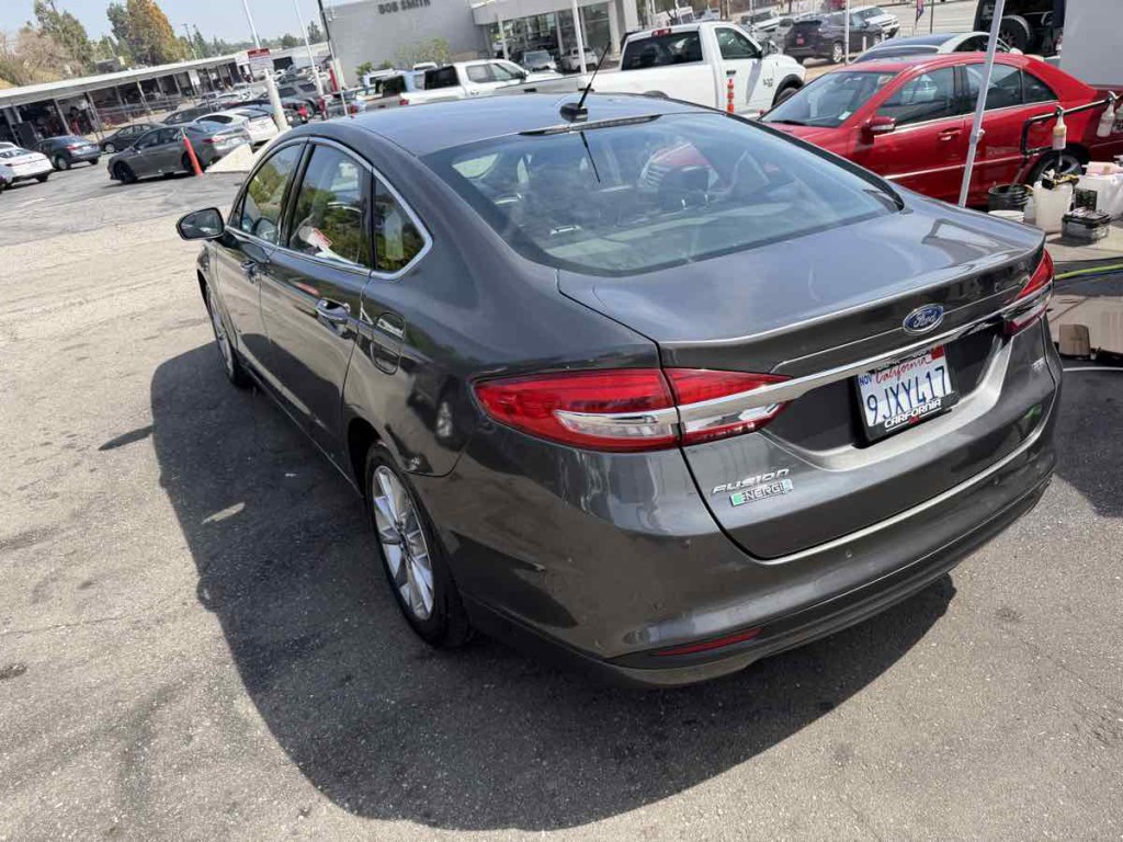 2018 Ford Fusion Image 5