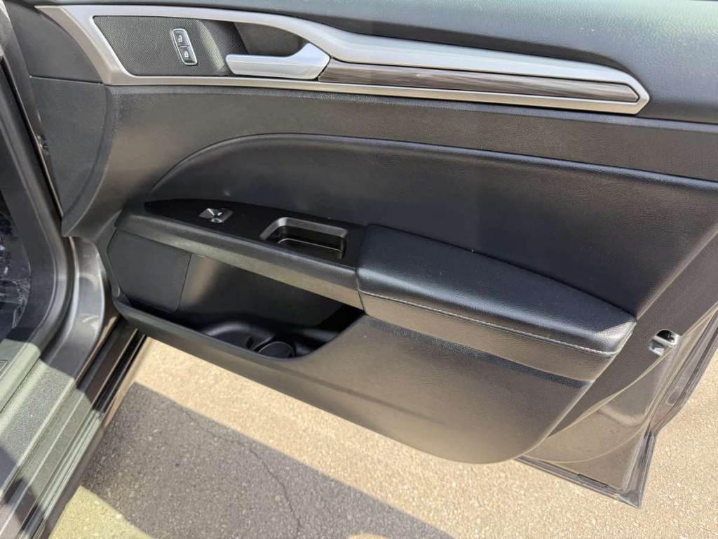 2018 Ford Fusion Image 15