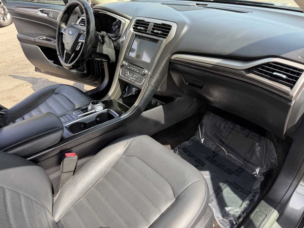 2018 Ford Fusion Image 16