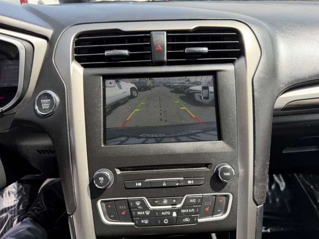 2018 Ford Fusion Image 24