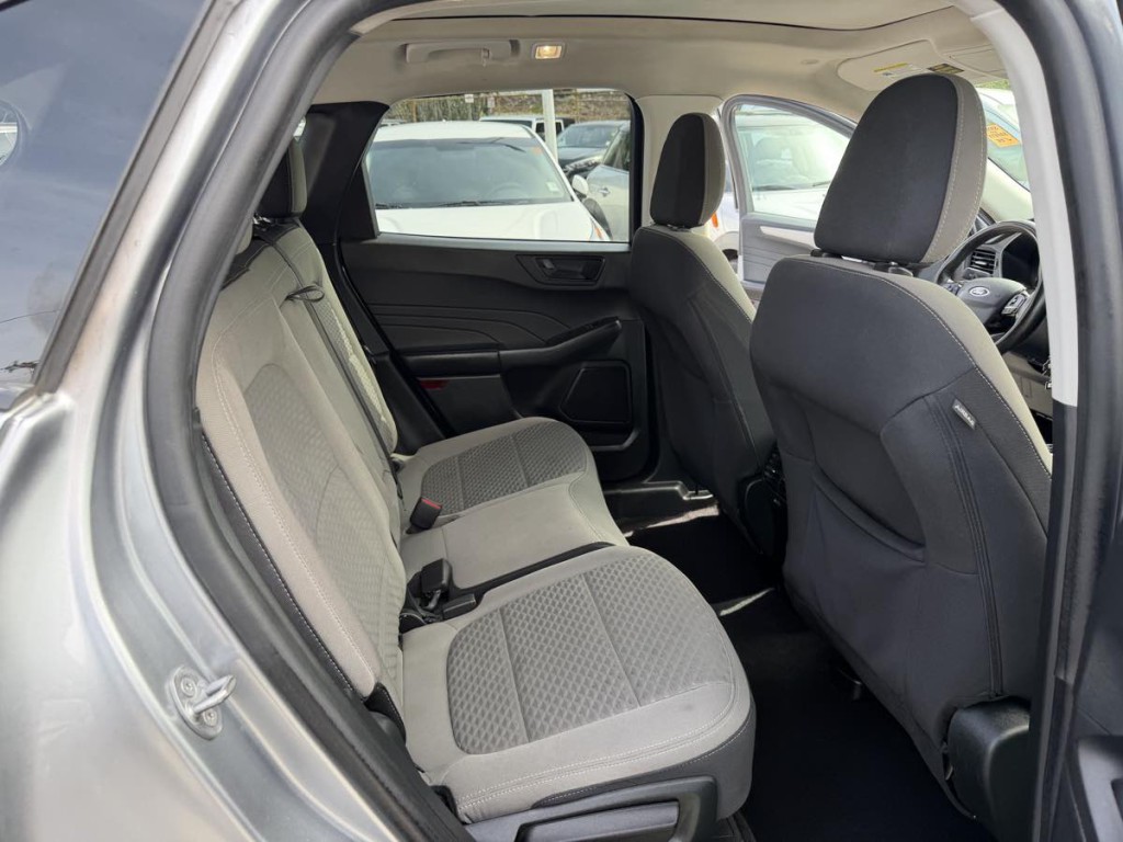 2022 Ford Escape Image 15