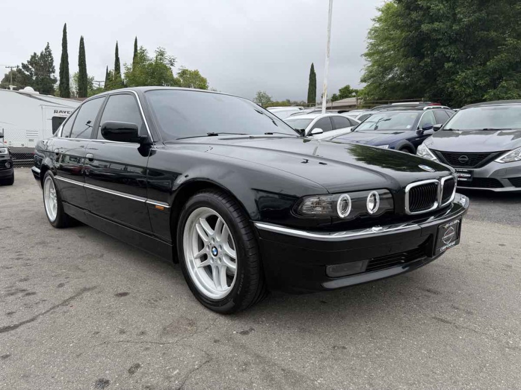 2000 BMW 7 Series Image 5