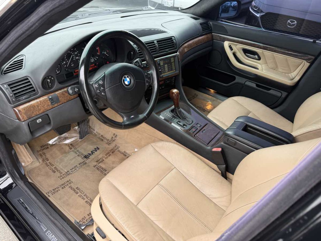 2000 BMW 7 Series Image 14