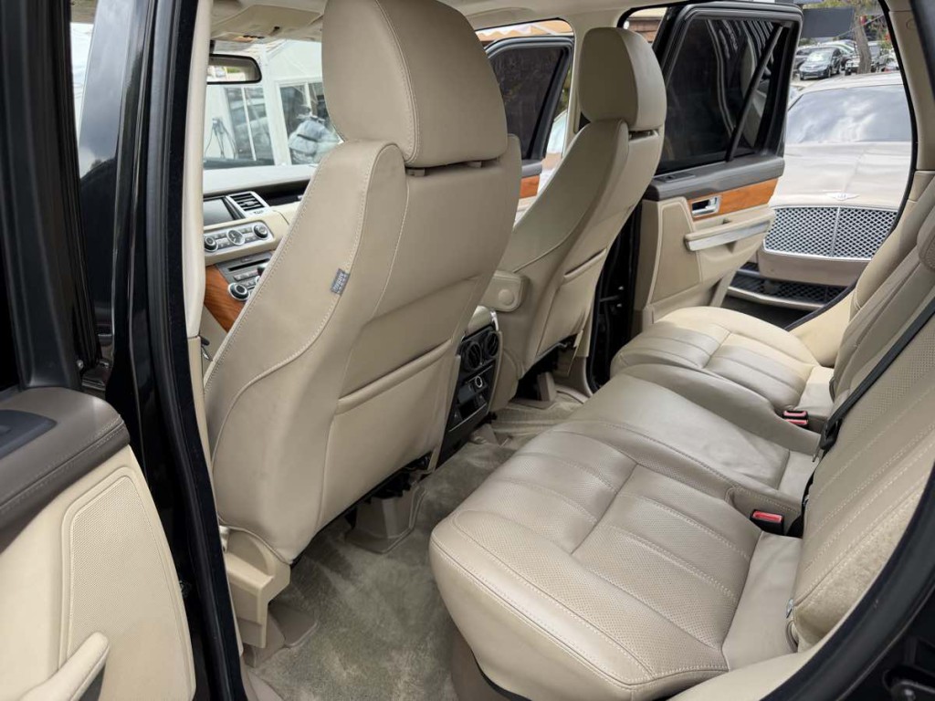 2011 Land Rover Range Rover Sport Image 19