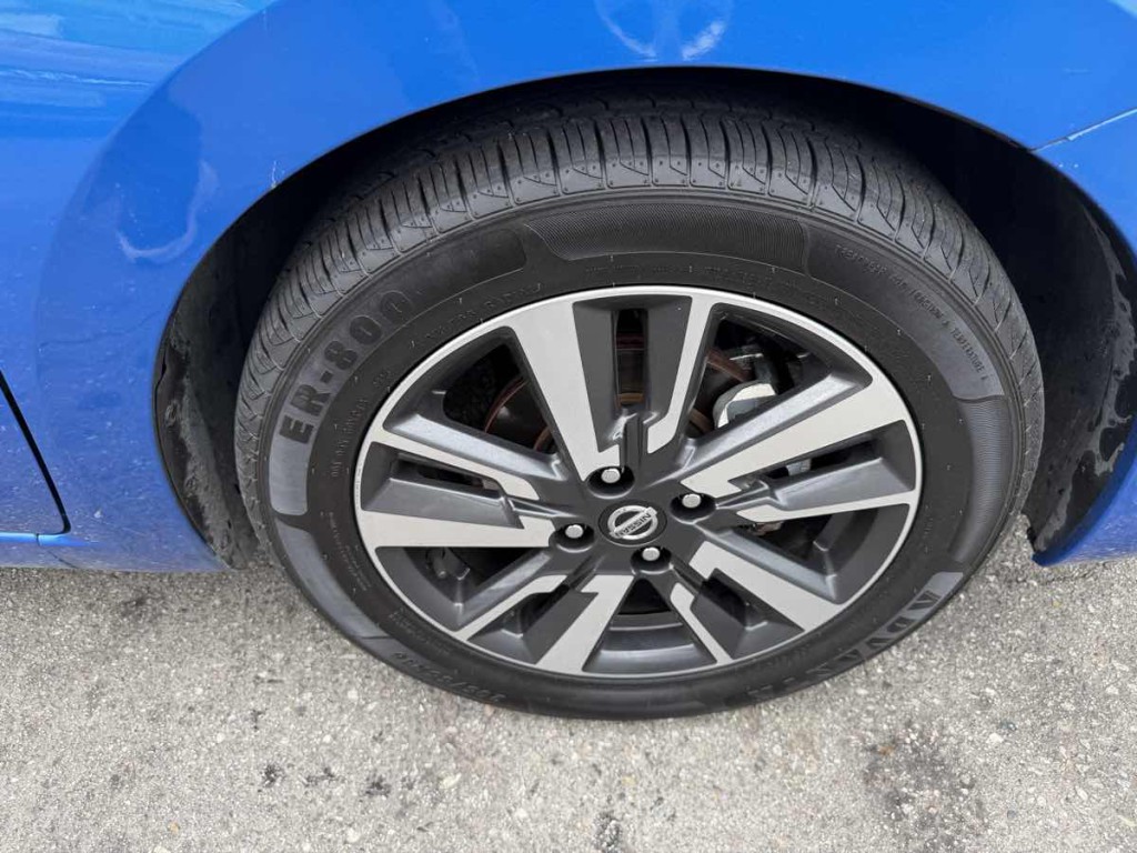 2021 Nissan Versa Image 7