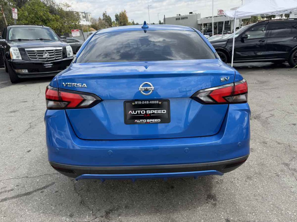 2021 Nissan Versa Image 18