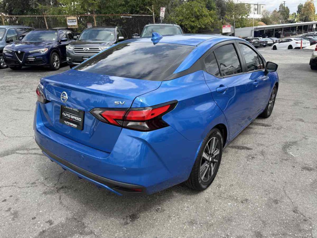 2021 Nissan Versa Image 19
