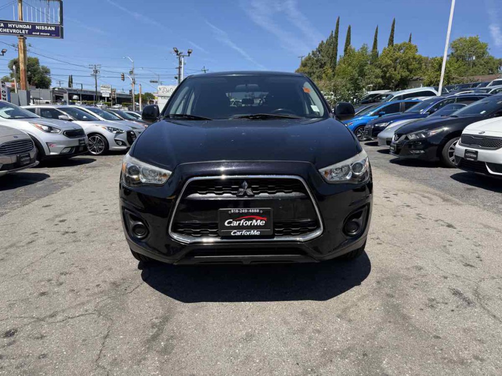 2013 Mitsubishi Outlander Image 2