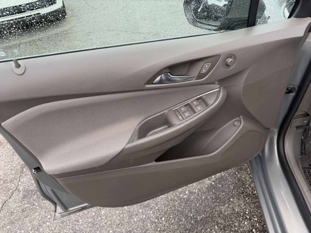 2017 Chevrolet Cruze Image 9