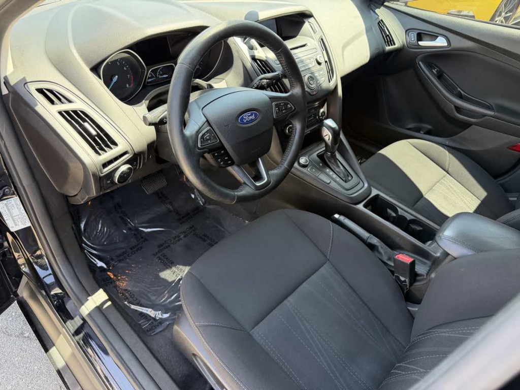 2016 Ford Focus Image 6