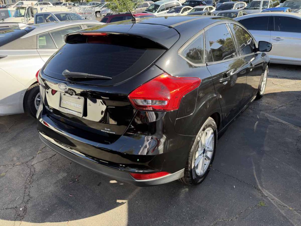 2016 Ford Focus Image 21