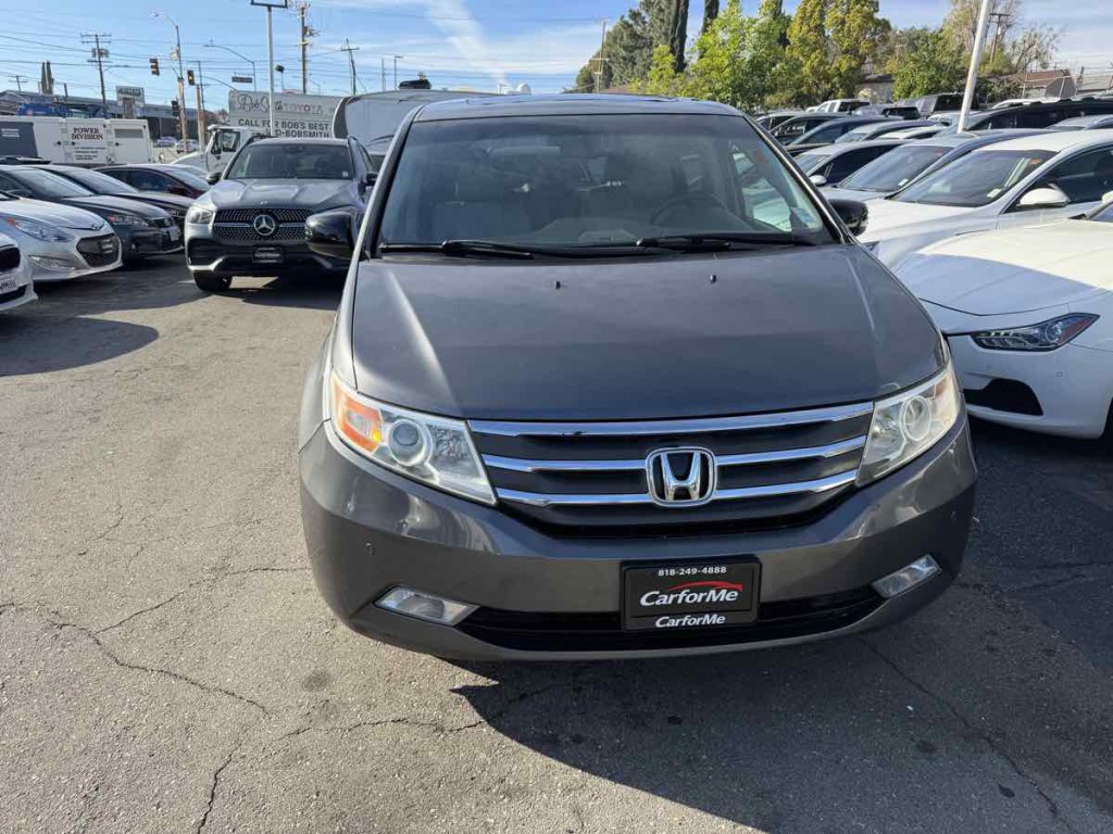 2012 Honda Odyssey Image 2