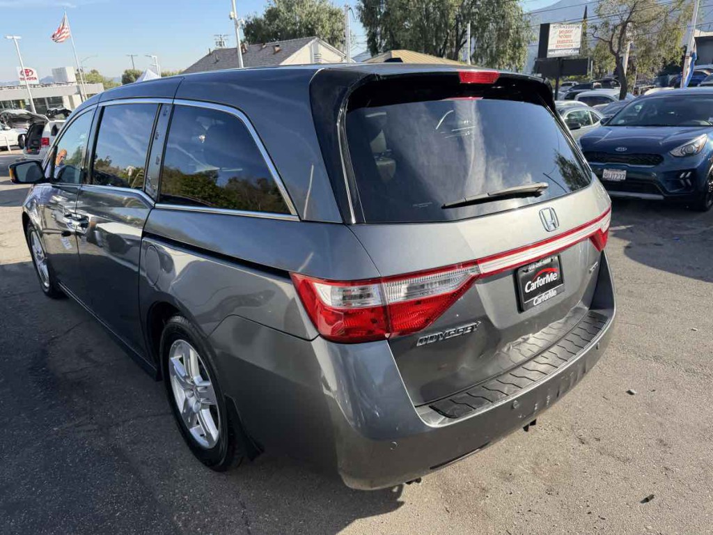 2012 Honda Odyssey Image 5