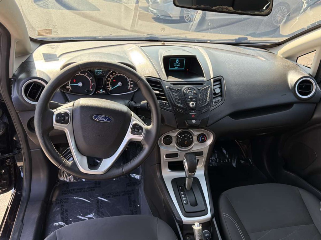 2016 Ford Fiesta Image 11