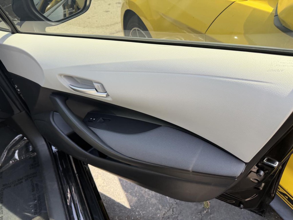 2021 Toyota Corolla Image 16