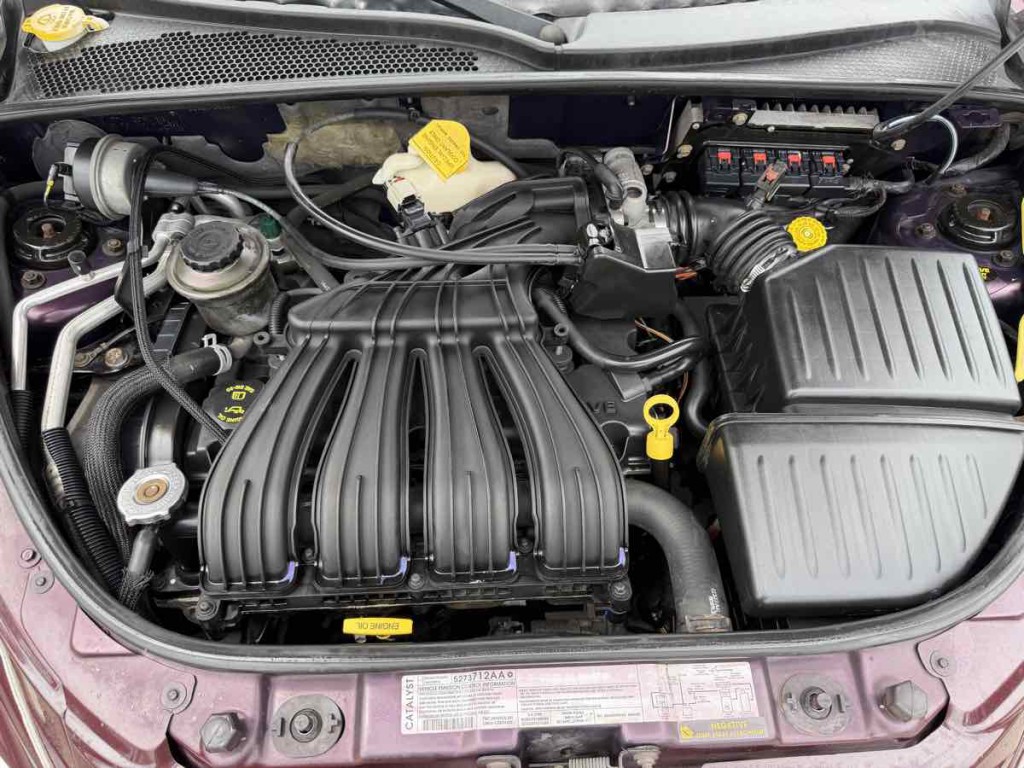 2005 Chrysler PT Cruiser Image 17