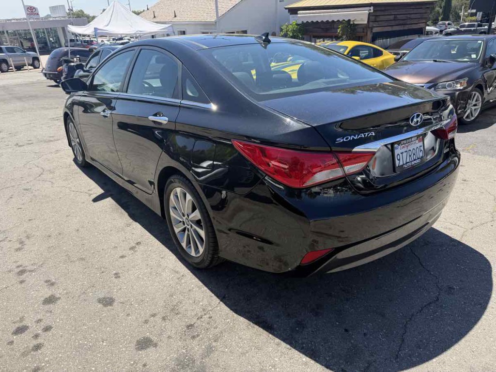 2014 Hyundai Sonata Image 4