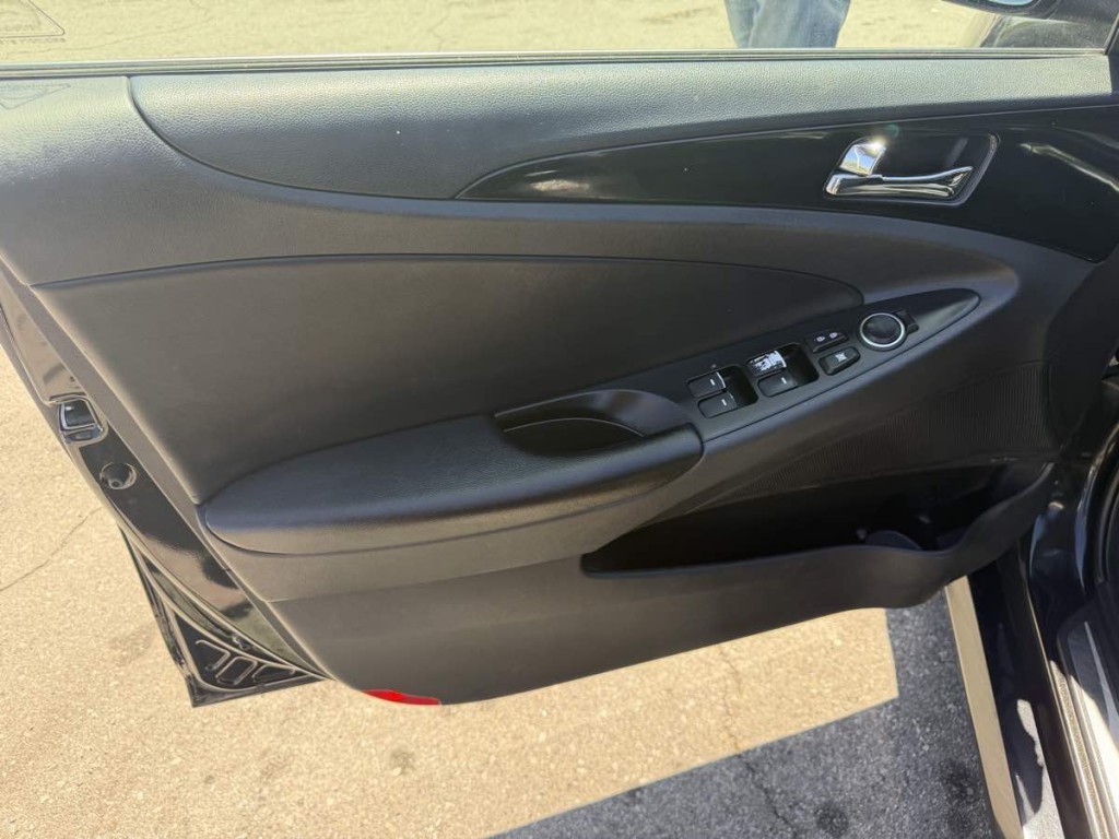 2014 Hyundai Sonata Image 10