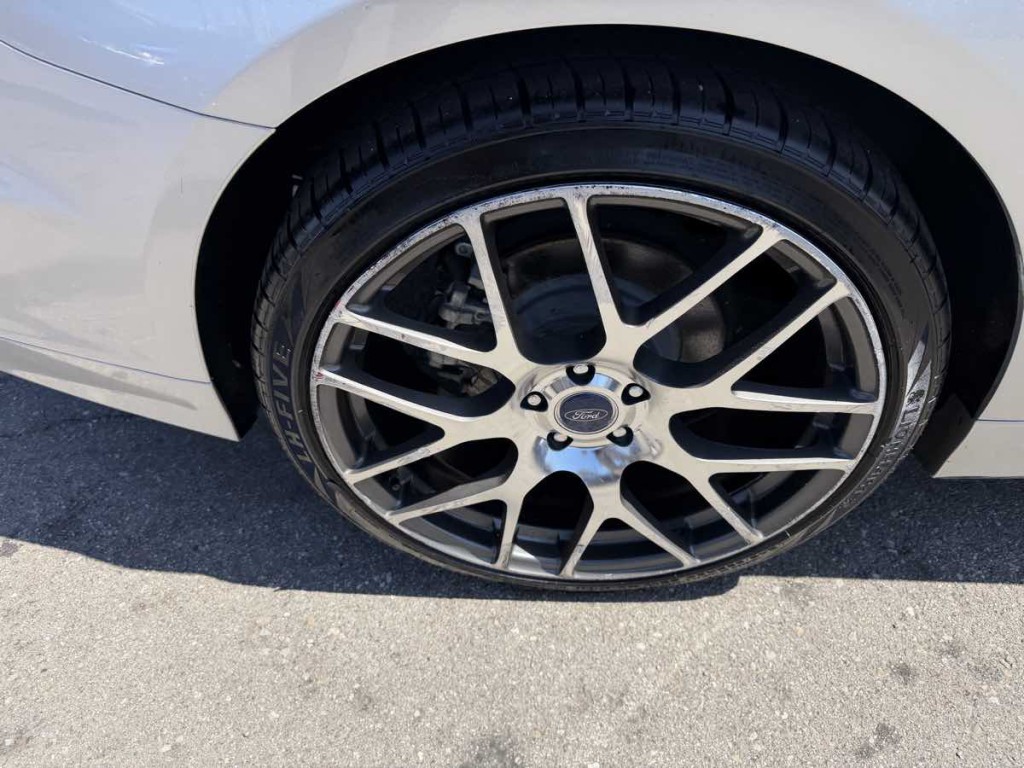 2014 Ford Fusion Image 12