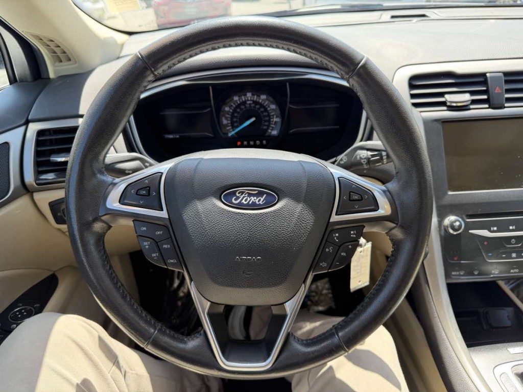 2014 Ford Fusion Image 12