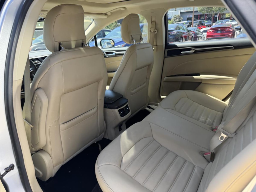 2014 Ford Fusion Image 23