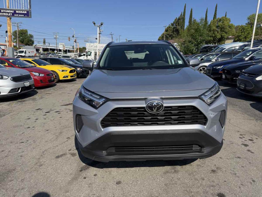 2025 Toyota Rav4 Image 2