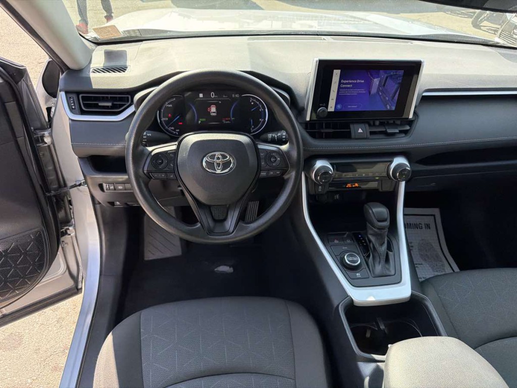 2025 Toyota Rav4 Image 11