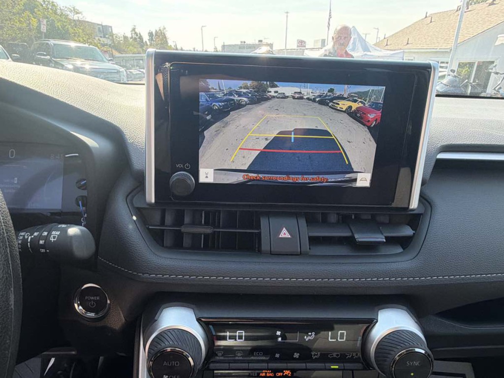 2025 Toyota Rav4 Image 13