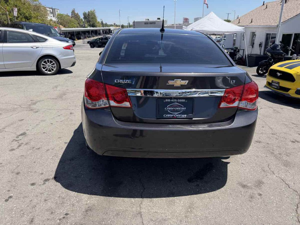 2014 Chevrolet Cruze Image 4