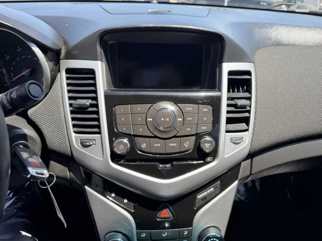 2014 Chevrolet Cruze Image 16