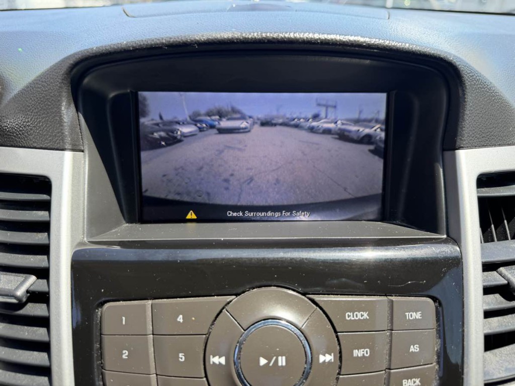 2014 Chevrolet Cruze Image 21