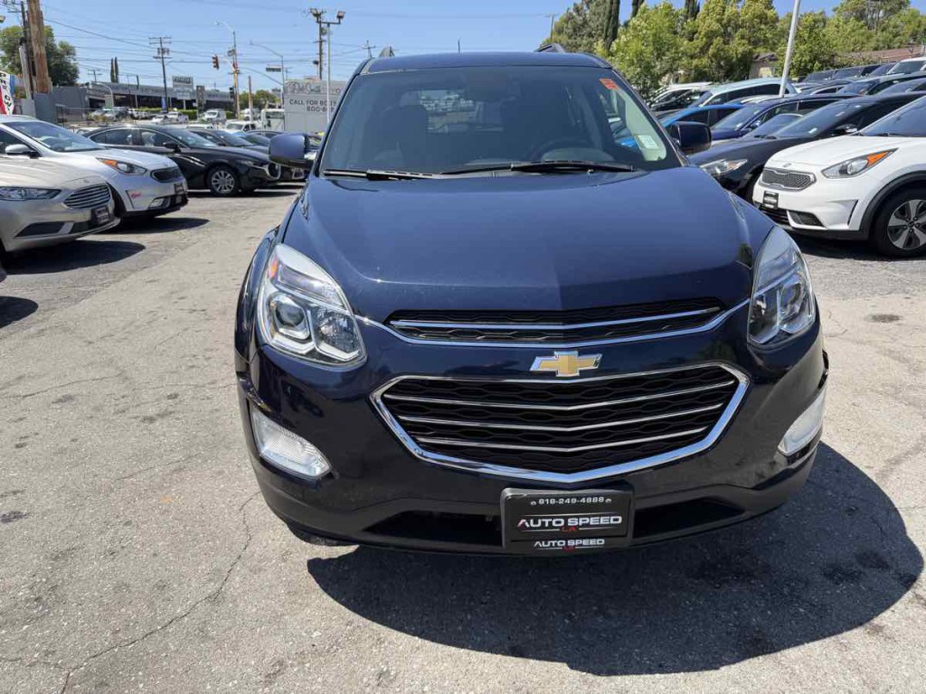 2017 Chevrolet Equinox Image 2