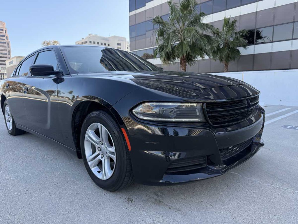 2020 Dodge Charger Image 1