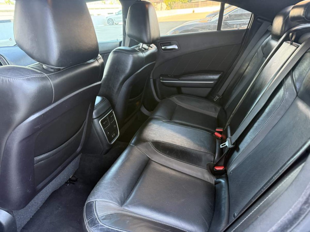 2020 Dodge Charger Image 18