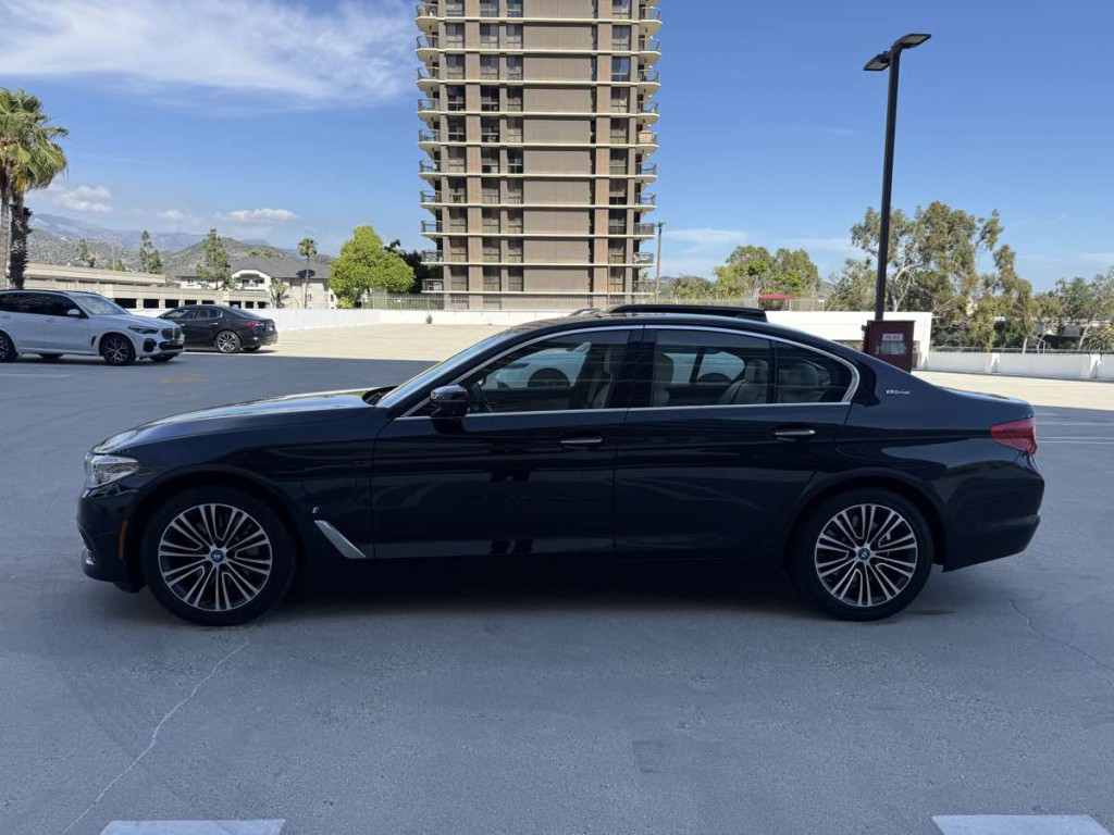 2018 BMW 5 Series Image 4
