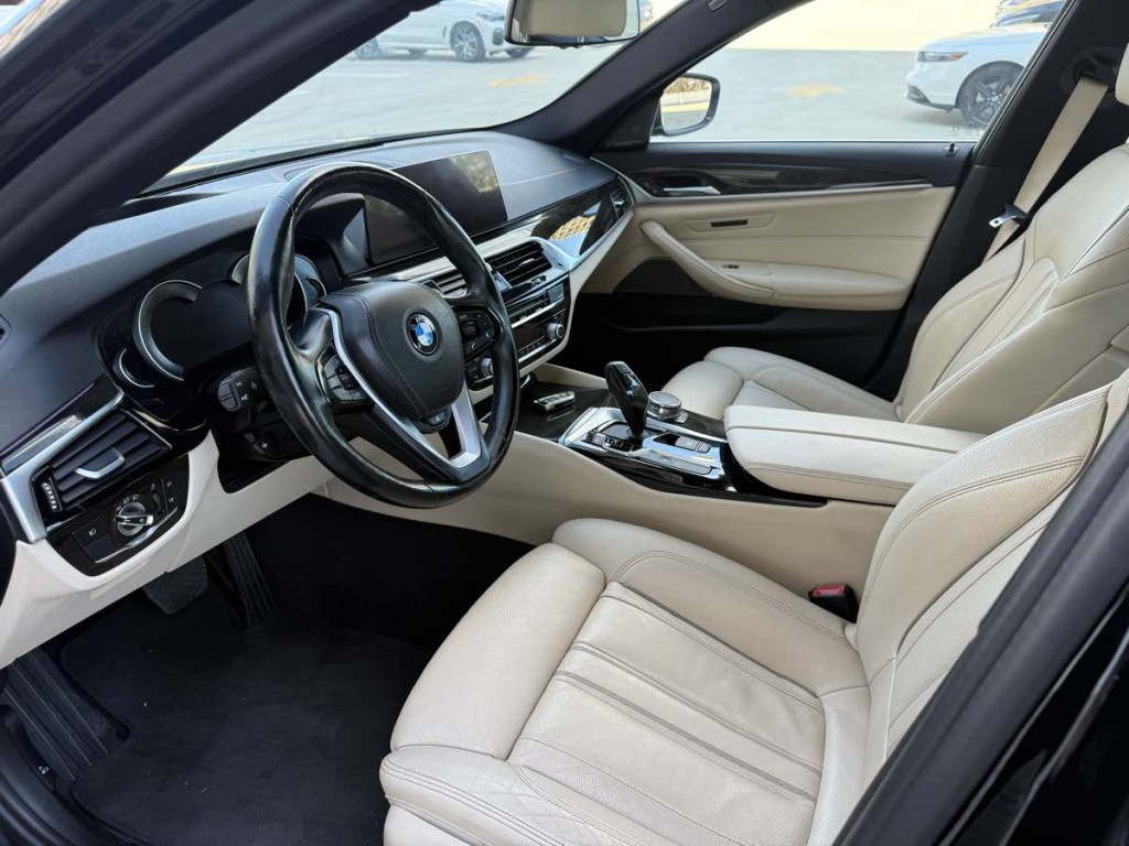2018 BMW 5 Series Image 17