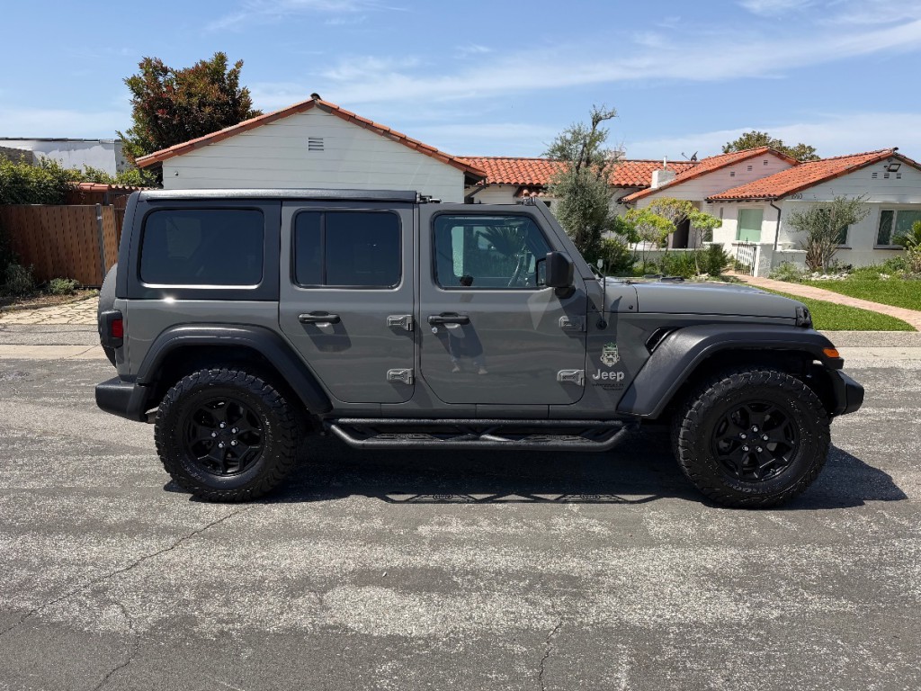 2021 Jeep Wrangler Image 2