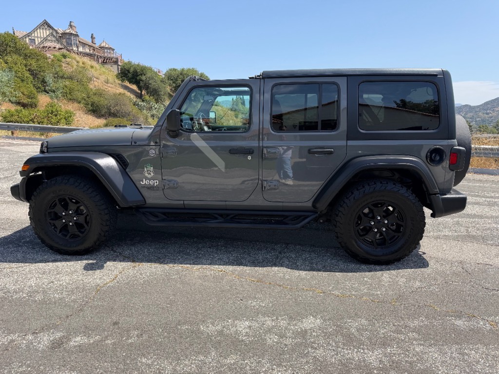 2021 Jeep Wrangler Image 5