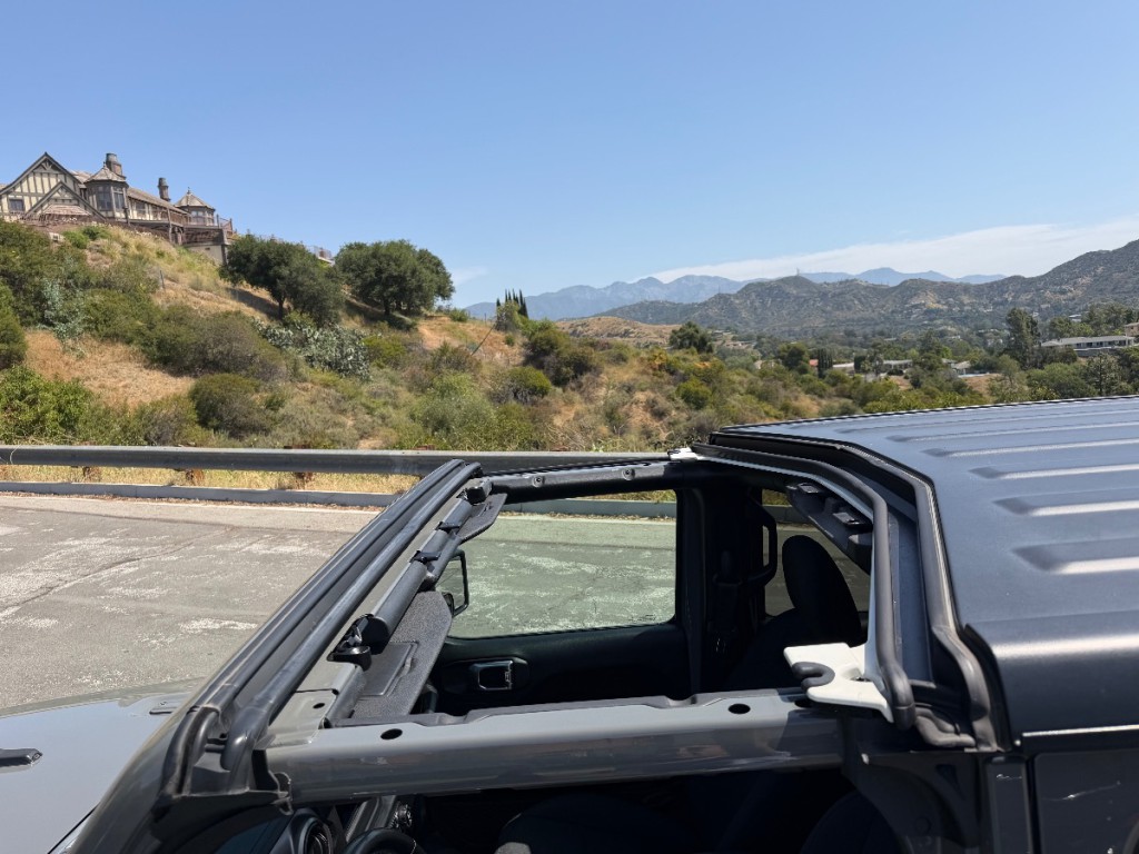 2021 Jeep Wrangler Image 7