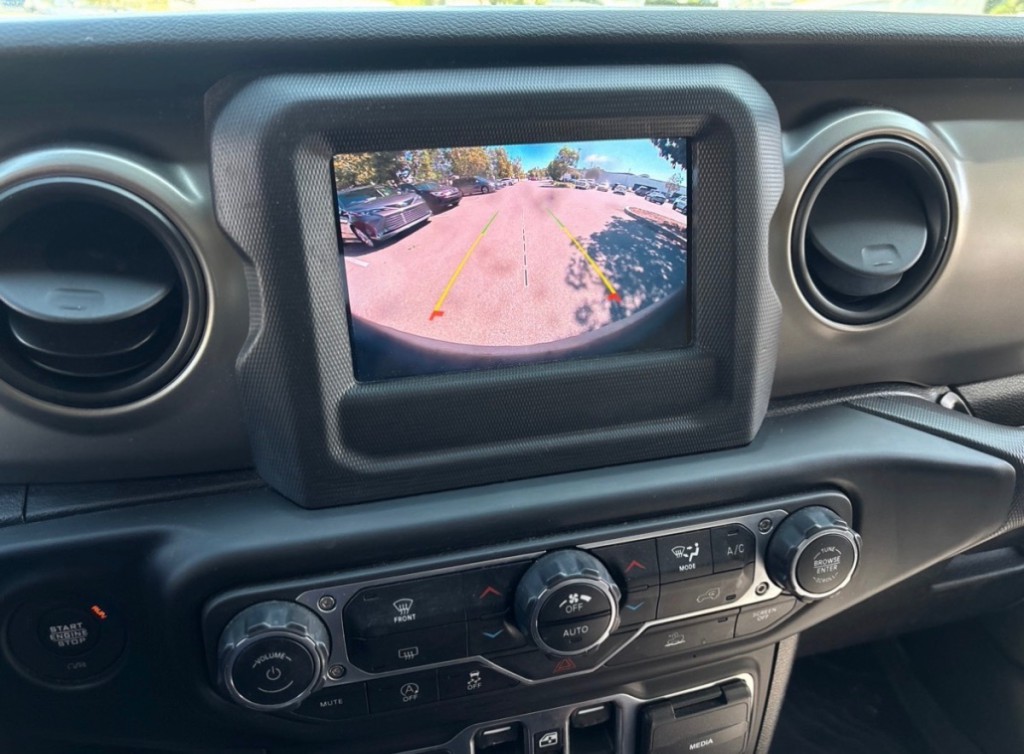 2021 Jeep Wrangler Image 10