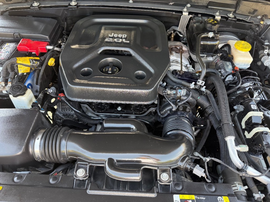 2021 Jeep Wrangler Image 12